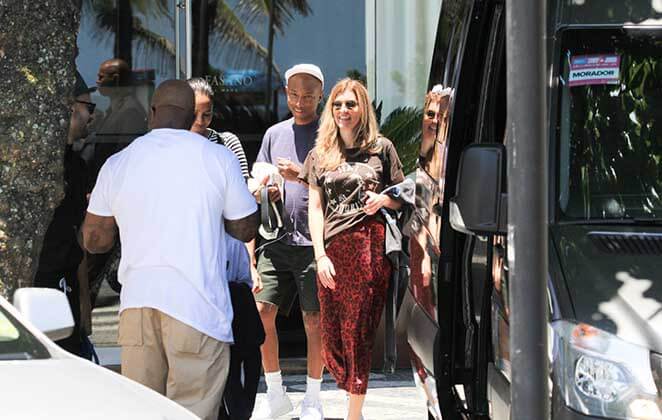 Pharrell Williams curte o Rio de Janeiro com a família