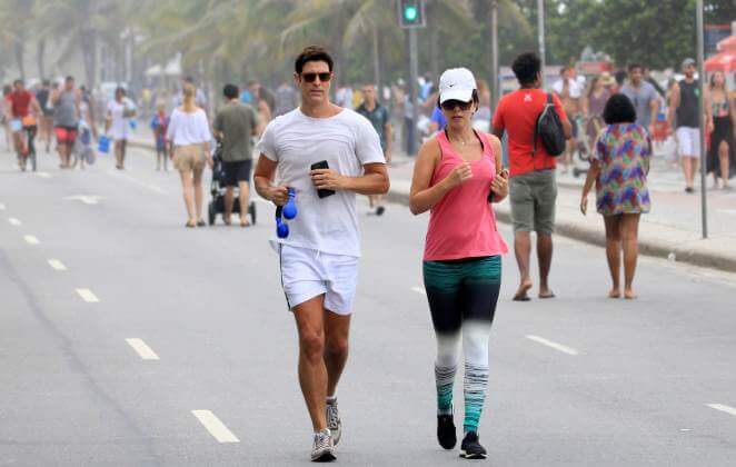 Reynaldo Gianecchini mostra todo o seu estilo durante corrida