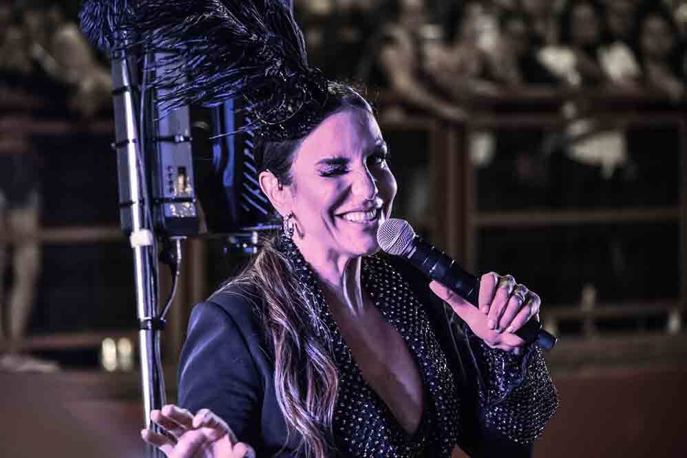 Ivete Sangalo faz primeiro show após morte do irmão