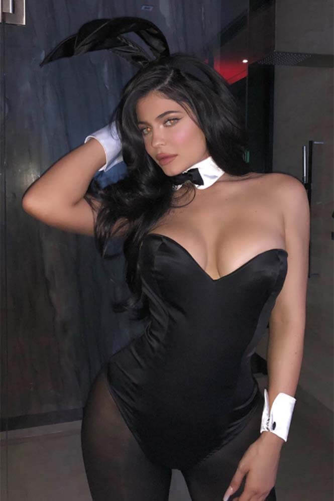 Kylie Jenner como coelhinha da Playboy