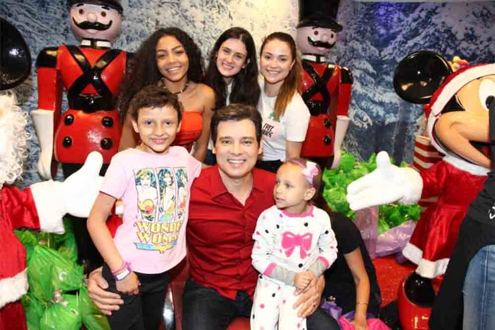 A festa Natal Disney foi realizada no próprio Hospital do GRAACC, em São Paulo