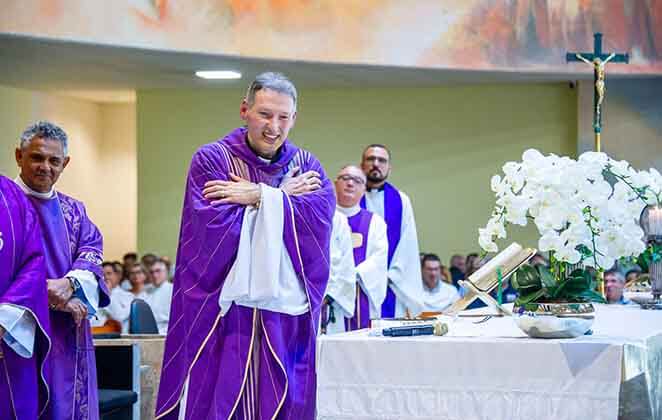 Padre Marcelo Rossi celebra 25 anos de sacerdócio