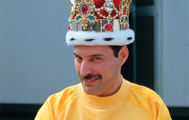 Freddie Mercury garantiu que amigos próximos e afilhados recebam presente de Natal até hoje
