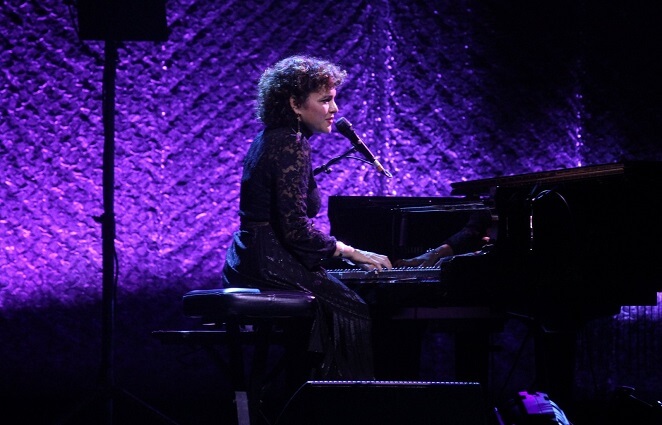 Pianista Norah Jones se apresentou no Vivo Rio, no Rio de Janeiro