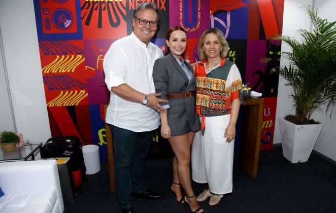 Larissa Manoela com os pais Gilberto e Silvana