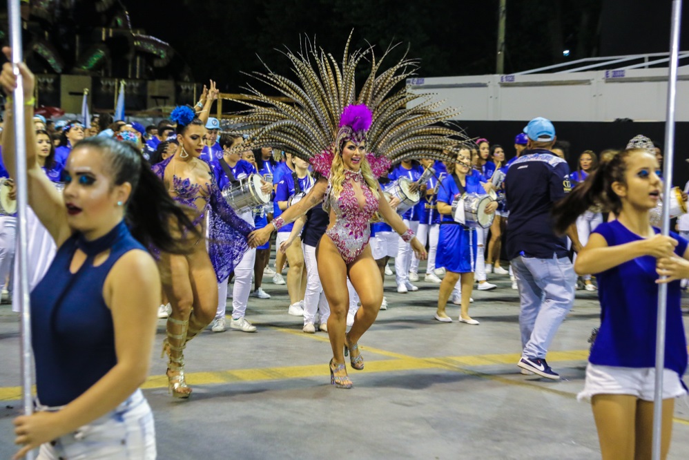 Ana Paula Minerato mostrou que está pronta para o Carnaval