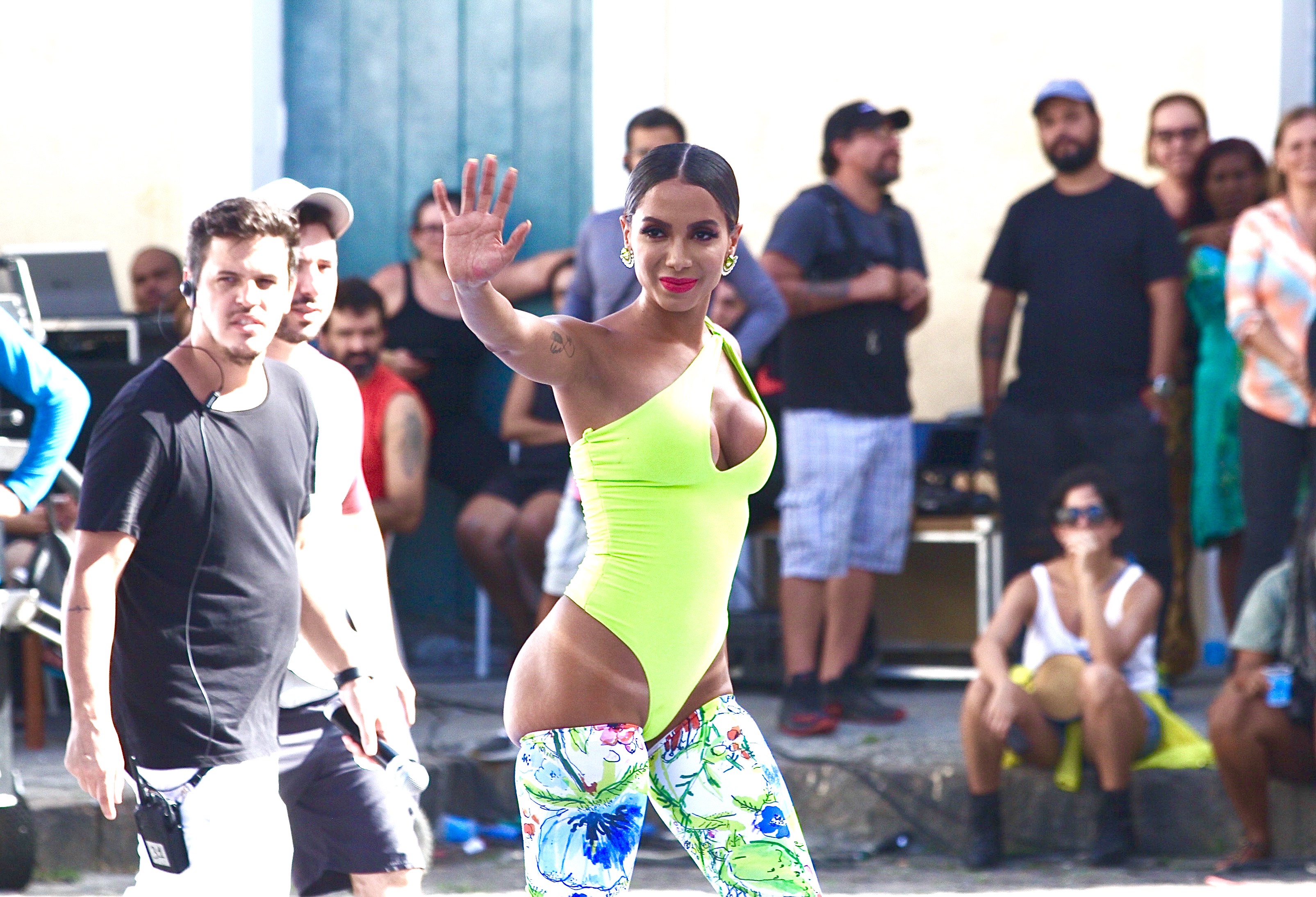 Anitta gravou clipe em Salvador