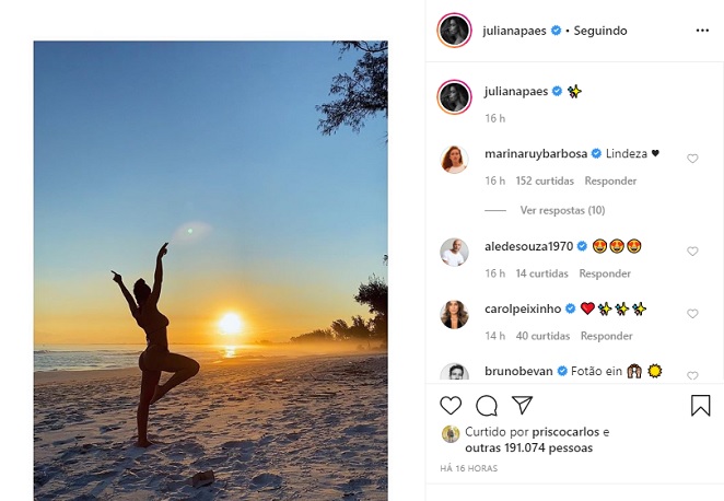 Juliana Paes faz pose de biquíni e recebe elogios