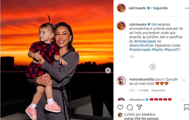 Sabrina Sato posa com Zoe no Instagram em frente ao pôr do sol para avisar da semifinal do Made in Japão