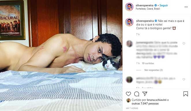 Silvero Pereira posa completamente nu nas redes sociais