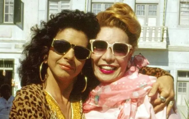 Tieta e sua amiga travesti, interpretada por Rogéria