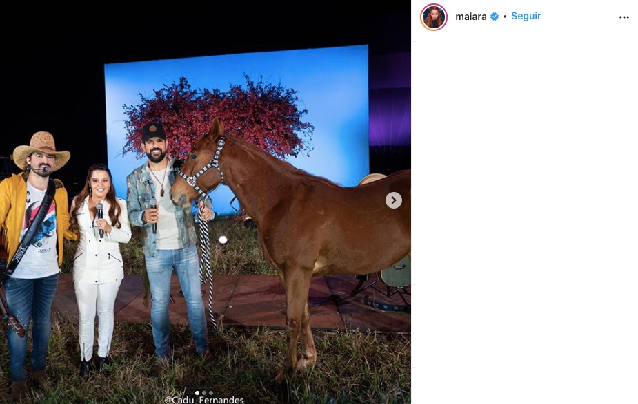 Fernando Zor dá cavalo para Maiara em live