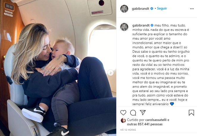 Gabi Brandt se declara para o filho em seu primeiro aniversário