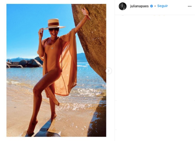 Juliana Paes brilha em fotos na praia