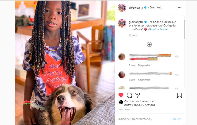 Titi se mostrou uma verdadeira amiga dos pets em foto no Instagram de Giovanna Ewbank