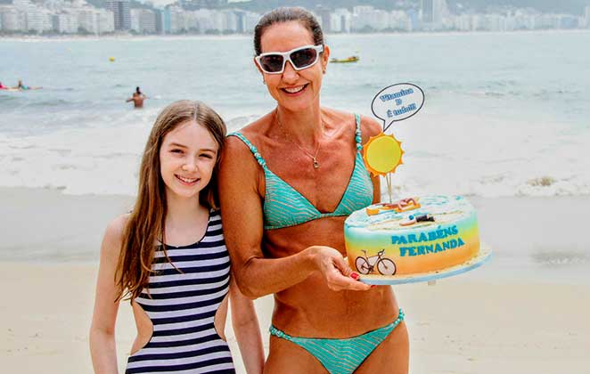 Fernanda Venturini ganhou um bolo de aniversário com tema de Vitamina D