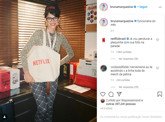 Bruna Marquezine é uma funcionária empenhada dentro da Netflix