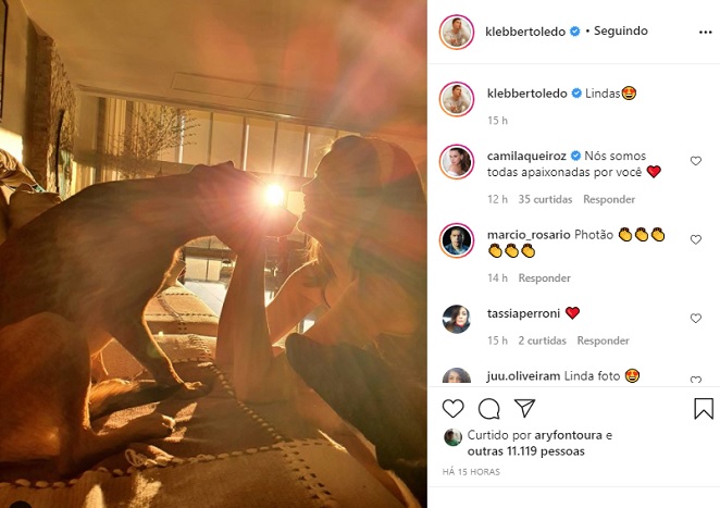 Klebber Toledo flagra Camila Queiroz em momento fofo