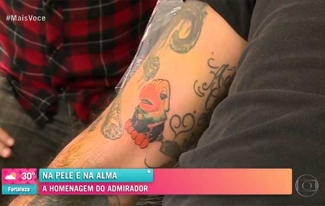 Ex-participante do Jogo de Panelas fez tatuagem em homenagem ao Louro José