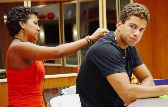 Cida e Thiago durante o Big Brother Brasil 4, da TV Globo