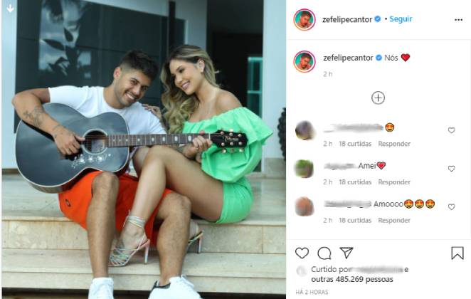 Zé Felipe toca violão para Virginia Fonseca