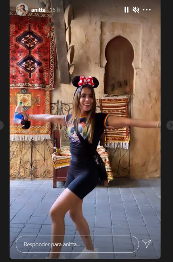 Anitta dança Girl From Rio na Disney