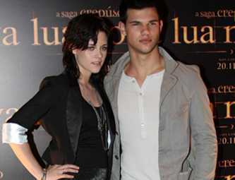 Taylor Lautner Fala Do Beijo Que Deu Em Kristen Stewart Em Eclipse O Fuxico