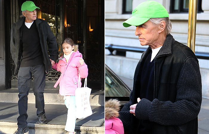 Michael Douglas e Catherine Zeta-Jones chegam a Nova York - OFuxico