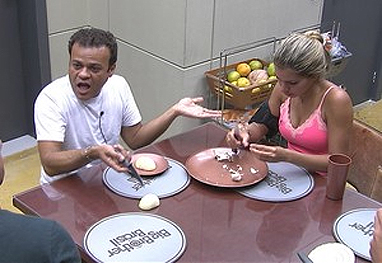 BBB11: Diana e Daniel discutem por causa de compras da xepa - Foto: Reprodução