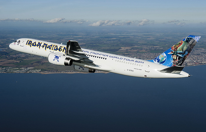 アイアン・メイデン ED FORCE ONE Boeing 757-200 Especial Iron Maiden no Brasil - Ed Force One carrega a banda ao