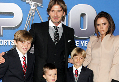 Filho de David Beckham é visto com estrela de Hollywood em evento