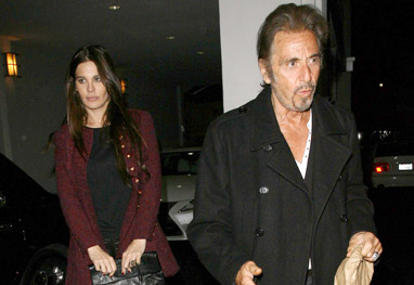 Al Pacino janta com namorada argentina em Los Angeles