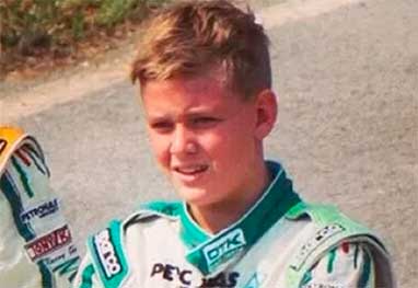 Filho de Michael Schumacher sofre acidente de carro a 160km/h - OFuxico