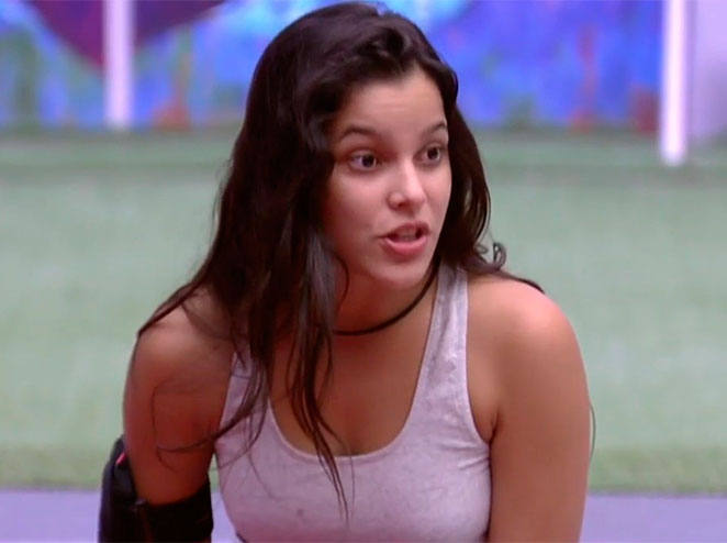 Bbb Quase Todo Mundo Acha Que Eu Sou Burra Diz Emilly Ofuxico