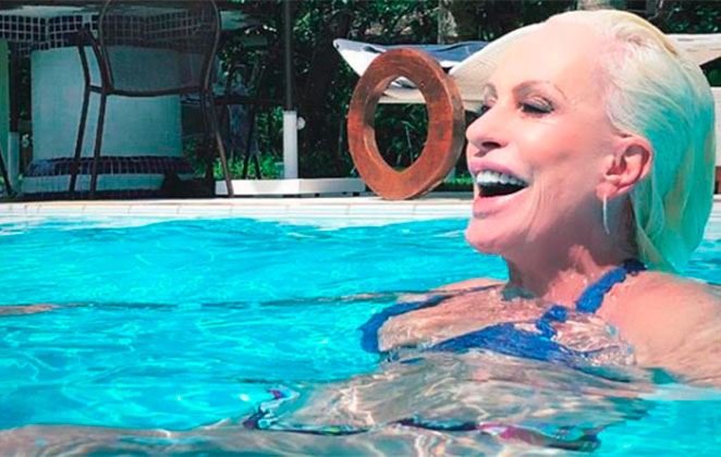 Ana Maria Braga Posa Na Piscina E Chama A Atenção Dos Fãs Na Web Ofuxico 