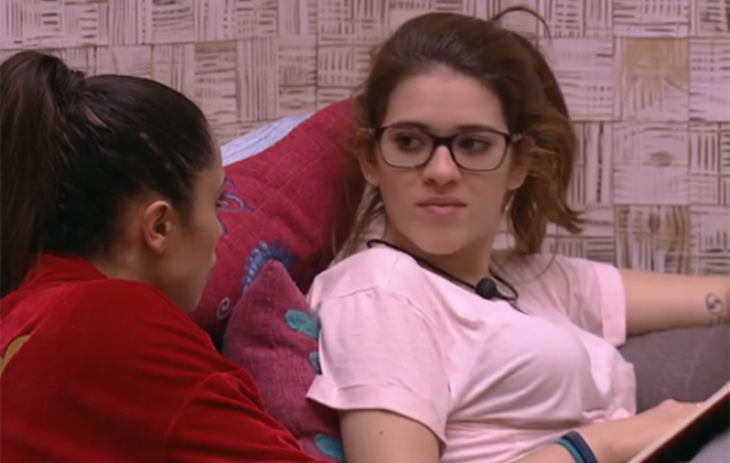 Bbb18 Ana Clara Reclama De Movimentação Debaixo Do Edredom Ofuxico