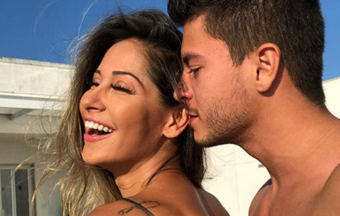 Mayra Cardi Mostra Momento De Amor Com Arthur Aguiar O Fuxico