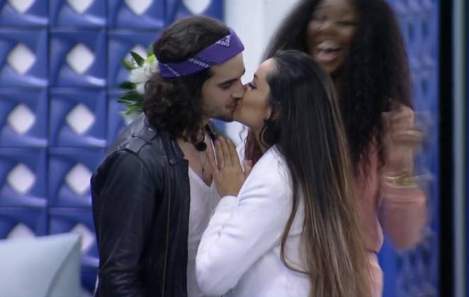 O Beijo Saiu Fiuk E Juliette Se Beijam Em Casamento No Bbb21 Ofuxico