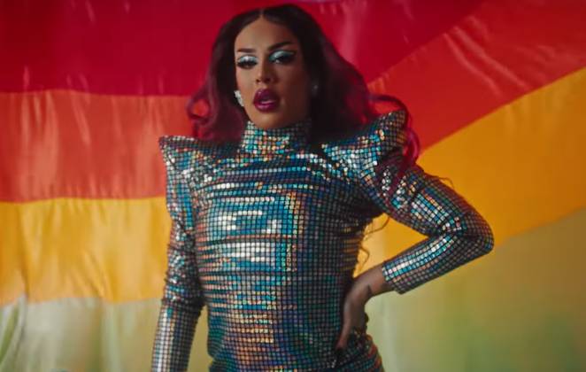 Gloria Groove Solta A Voz Em Ação Pelo Orgulho LGBTQIA+ - OFuxico