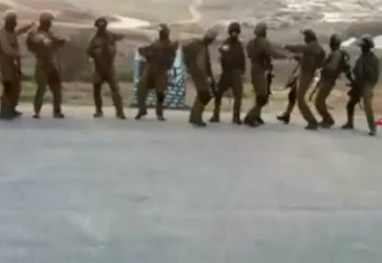 Soldados israelenses dançam “Ai, Se Eu Te Pego”, de Michel Teló