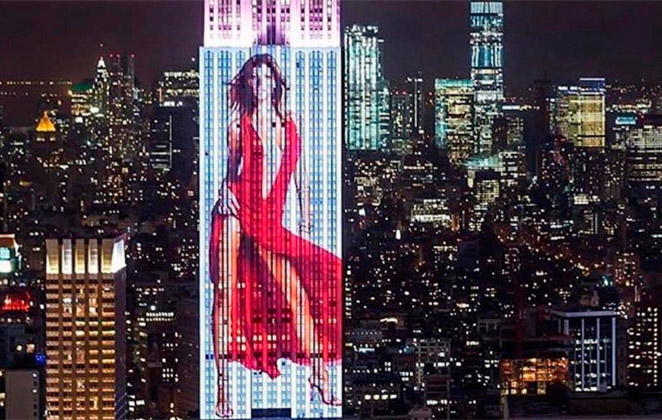 Gisele Bündchen projetada no Empire State Building