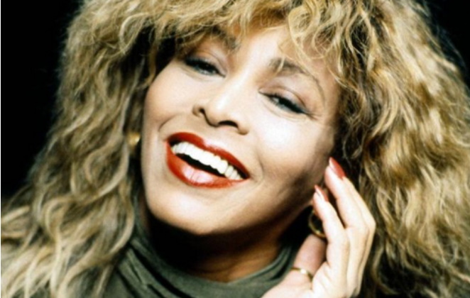 Tina Turner relembra morte do filho