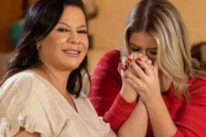 Dona Ruth Moreira e Marília Mendonça