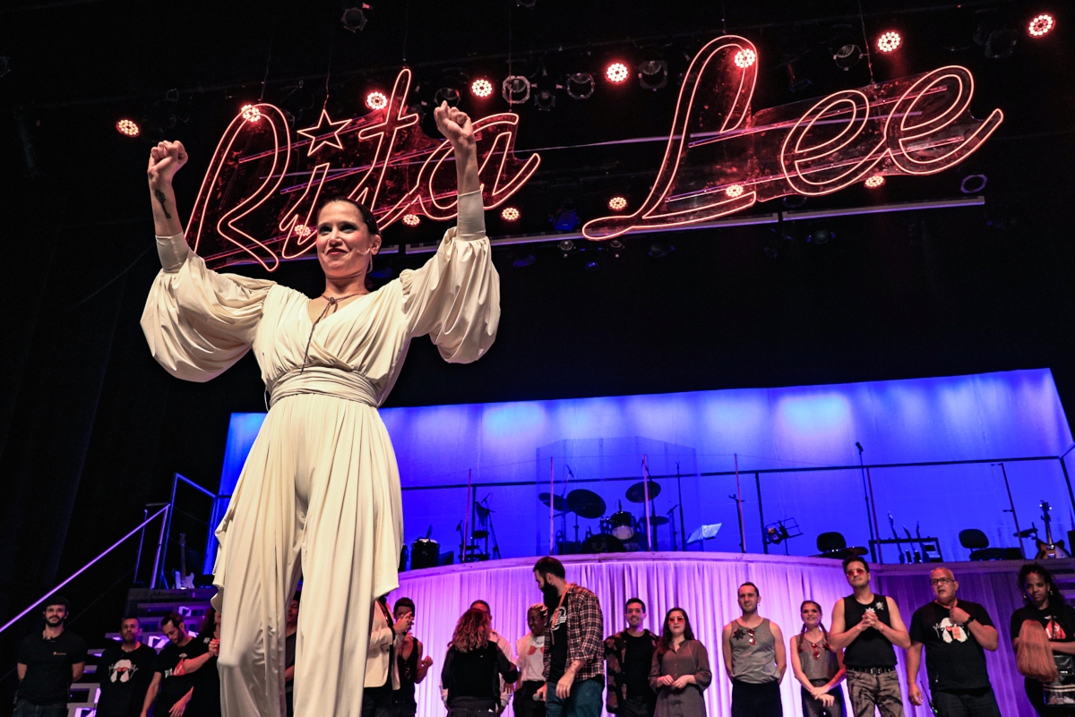 Mel Lisboa no musical Rita Lee