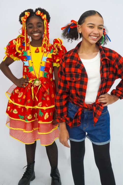 Júlia Monize e Isis Brito