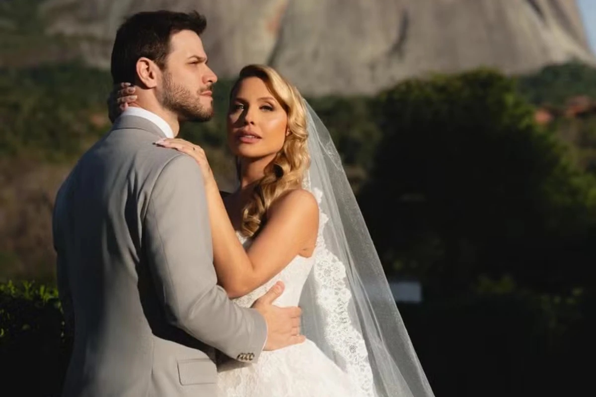 Felipe Becari casa com Thaís Guisso