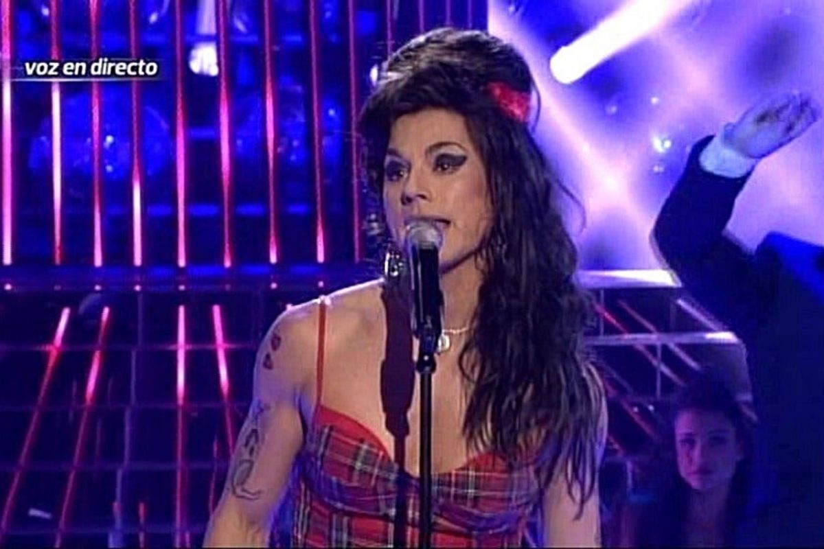 Julio Iglesias Jr. arrasa imitando Amy Winehouse na TV