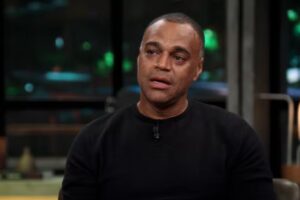 Denilson chorando no