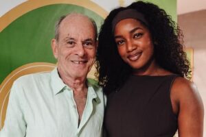 Ney Matogrosso e IZA no barracão da Imperatriz Leopoldinense