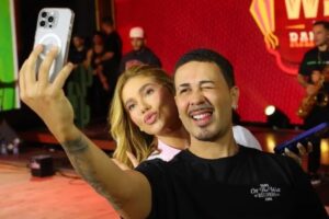 Virginia e Carlinhos Maia